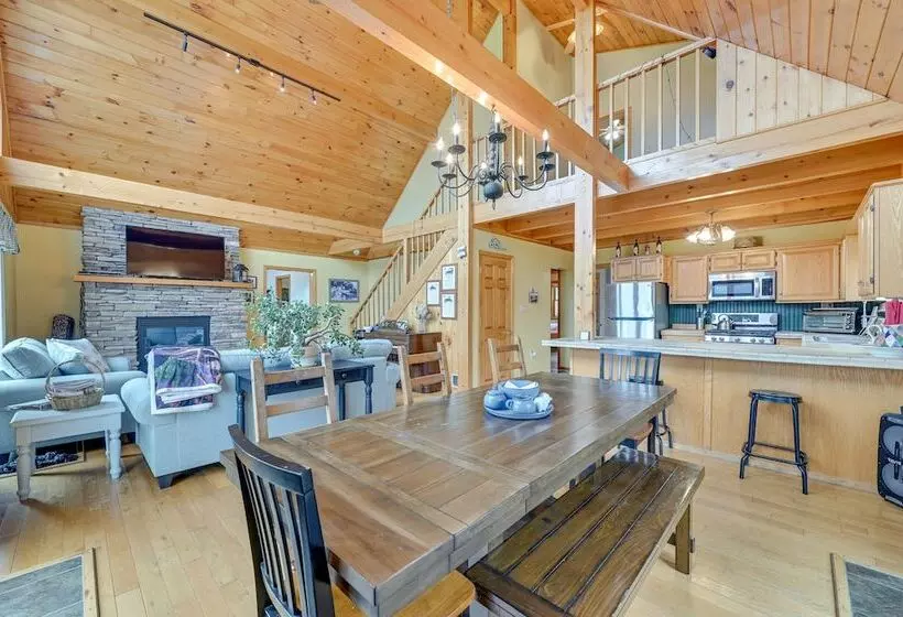 Charming New York Chalet W/ Hot Tub & Game Room!