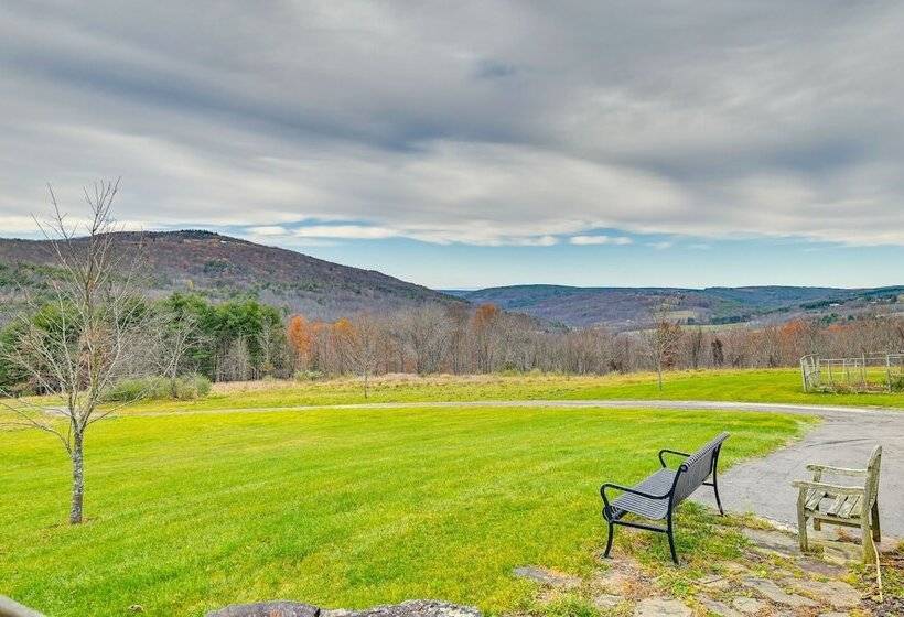 Charming New York Chalet W/ Hot Tub & Game Room!