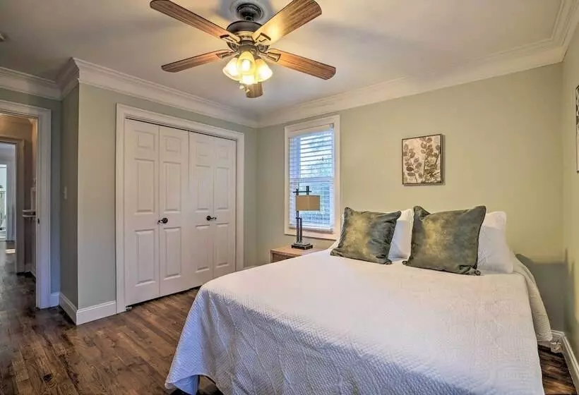 Contemporary Athens Home < 2 Miles To Uga!