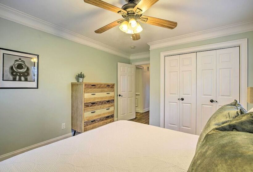 Contemporary Athens Home < 2 Miles To Uga!