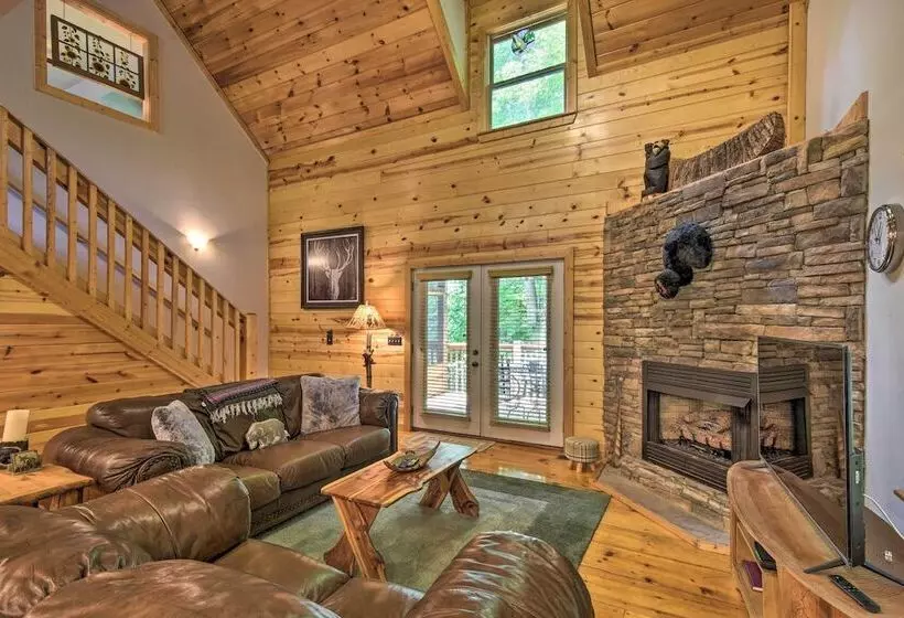 Coosawattee River Resort Home Mins From Blue Ridge