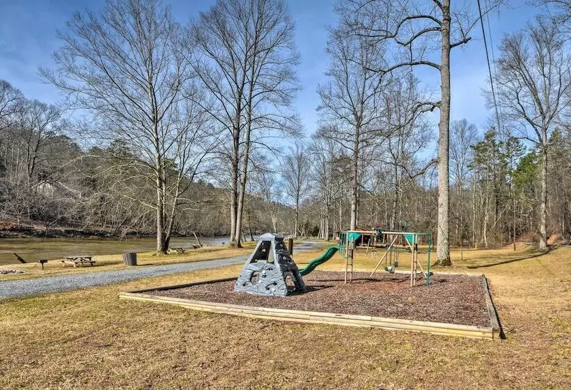 Coosawattee River Resort Home Mins From Blue Ridge
