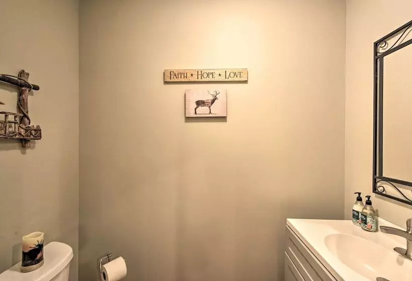 Coosawattee River Resort Home Mins From Blue Ridge