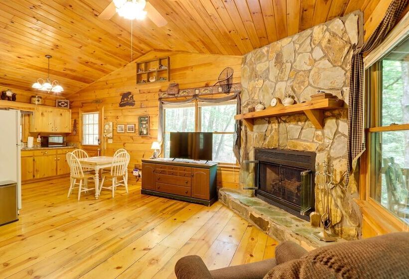 Cozy Cabin In Cherry Log W/ Hot Tub & Fire Pit!