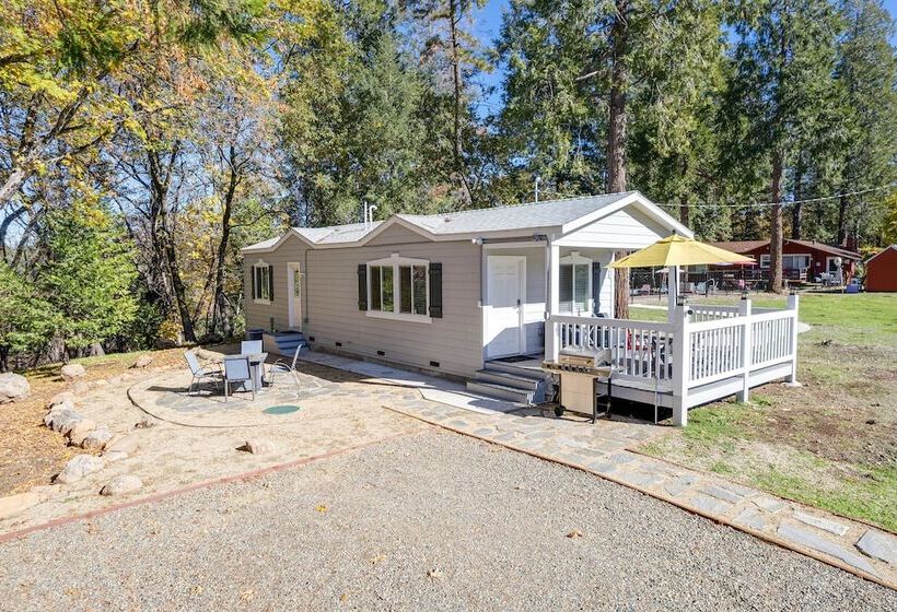 Community Pool & On Site Farm: Placerville Cottage