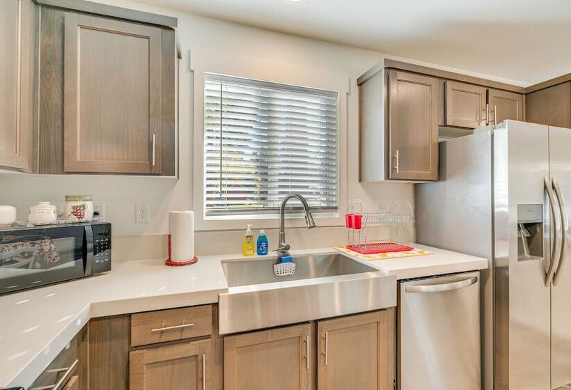 Community Pool & On Site Farm: Placerville Cottage