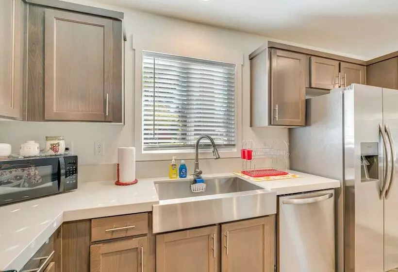 Community Pool & On Site Farm: Placerville Cottage
