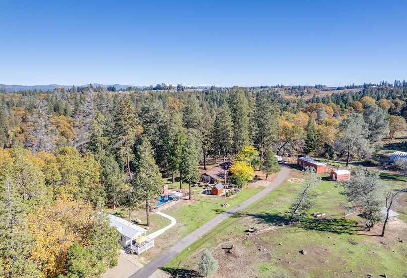 Community Pool & On Site Farm: Placerville Cottage
