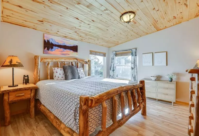 2023010592 Fairplay Home W/ Hot Tub & Fireplace!