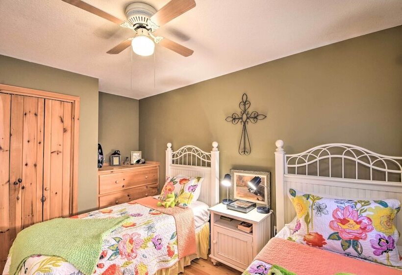 Frog Leap  Hiawassee Cabin W/ Blue Ridge Mtn View