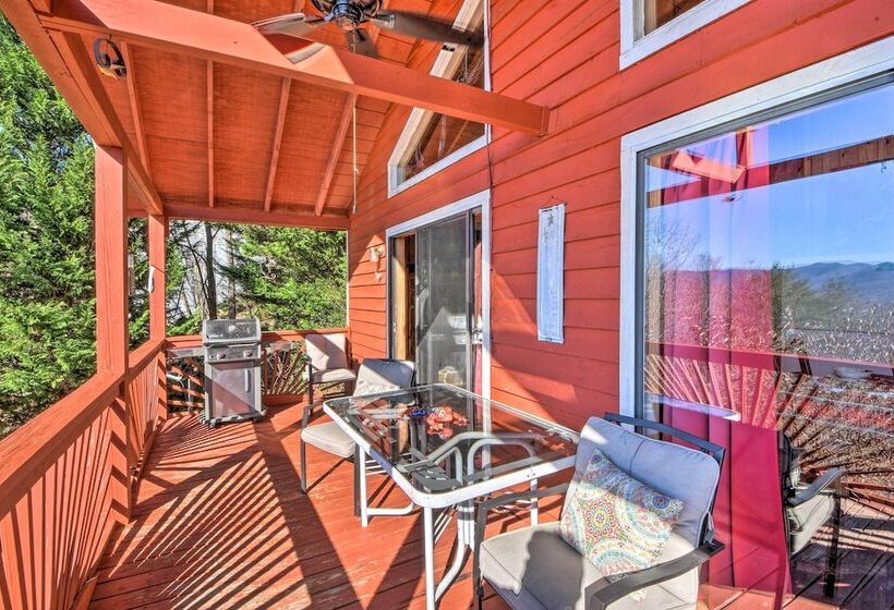 Frog Leap  Hiawassee Cabin W/ Blue Ridge Mtn View