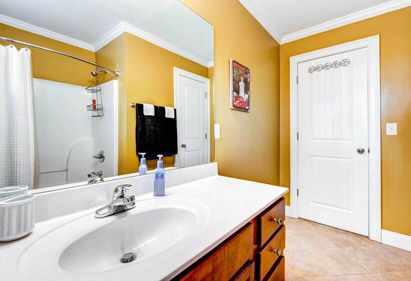 Georgia Home On Lake Sinclair W/ Private Dock