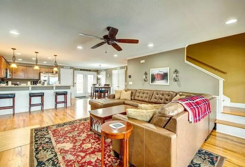 Georgia Home On Lake Sinclair W/ Private Dock