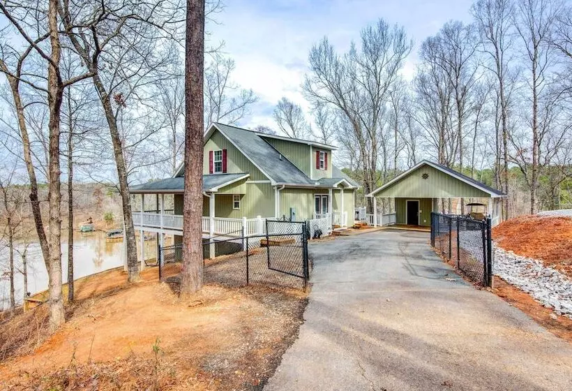 Georgia Home On Lake Sinclair W/ Private Dock
