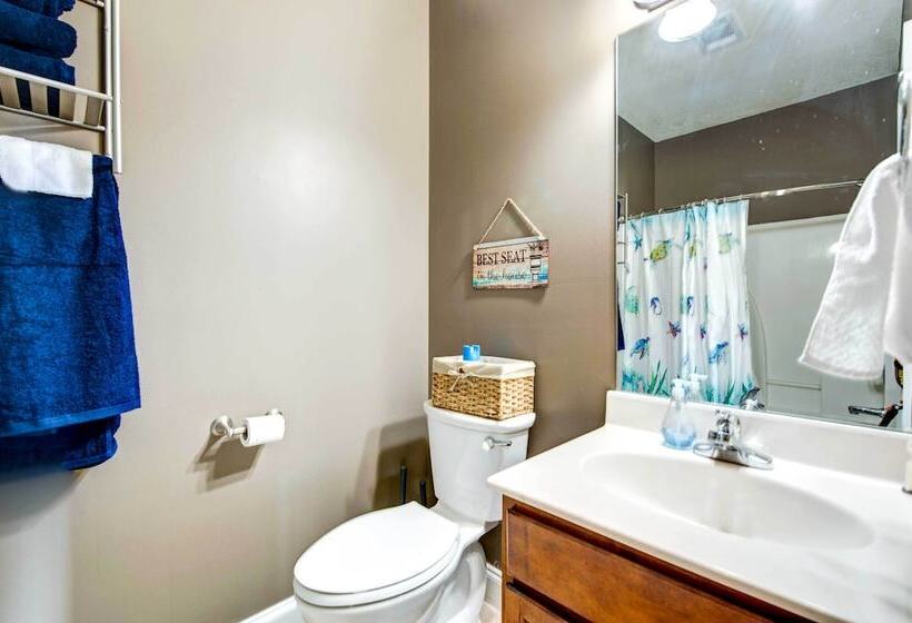 Georgia Home On Lake Sinclair W/ Private Dock