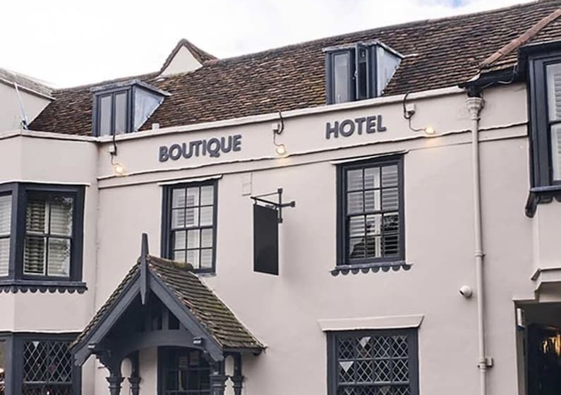 酒店 Funky Monk Restaurant And Rooms