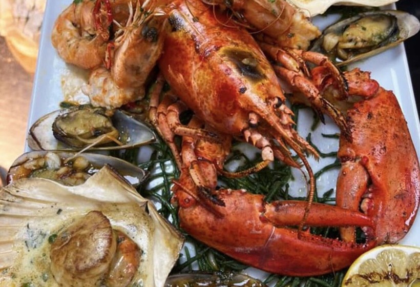 酒店 Funky Monk Restaurant And Rooms