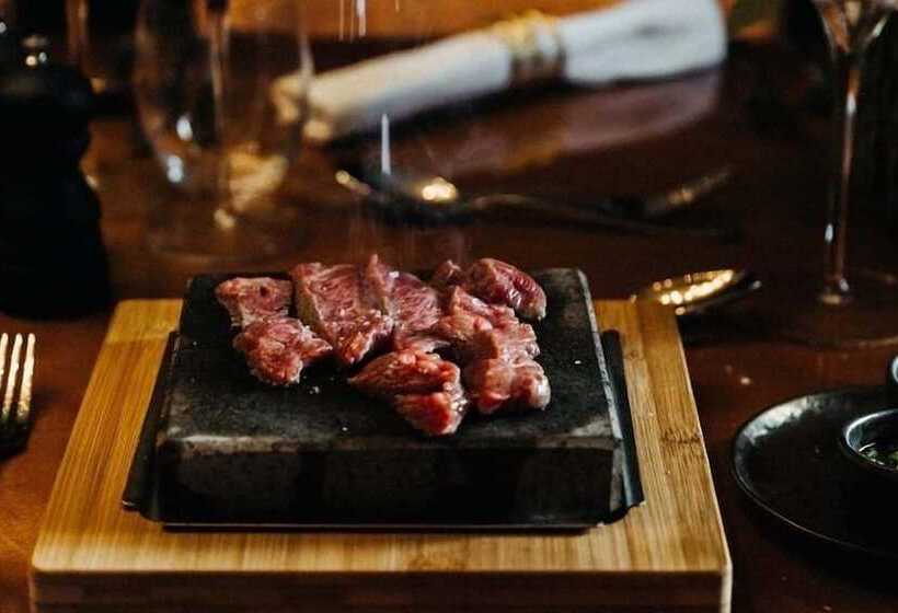 酒店 Funky Monk Restaurant And Rooms