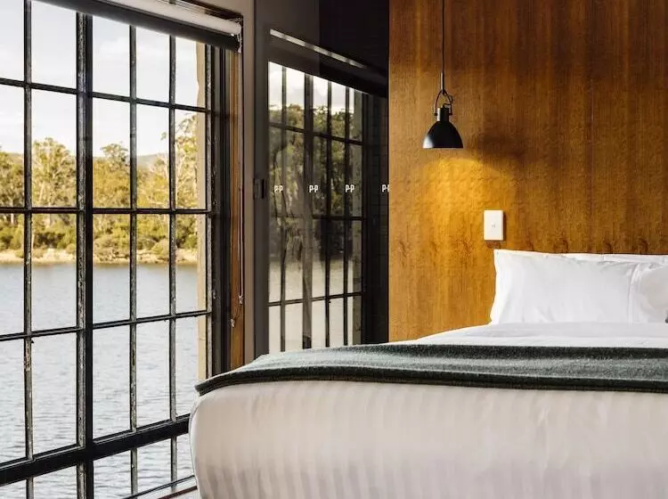 ホテル Pumphouse Point