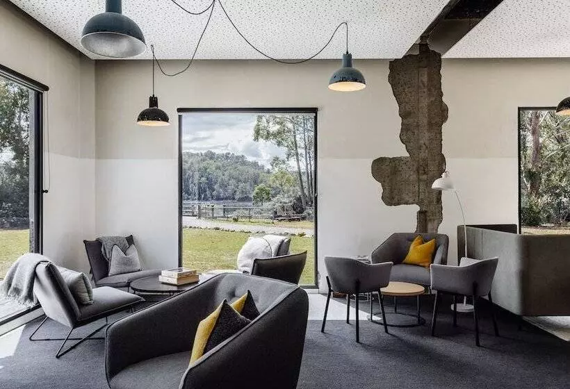 ホテル Pumphouse Point