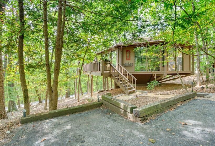 Jasper Hideaway W/ Spacious Deck + Community Pool