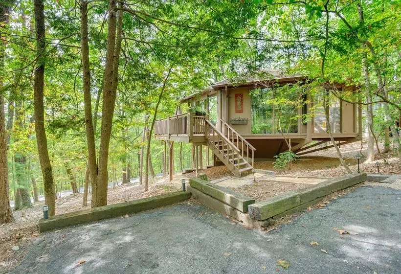 Jasper Hideaway W/ Spacious Deck + Community Pool