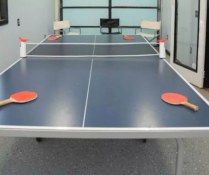 Lakefront Cottage W/ Private Hot Tub!