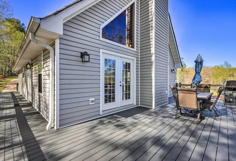 Lakefront Eatonton Home: Boat Dock + Fire Pit