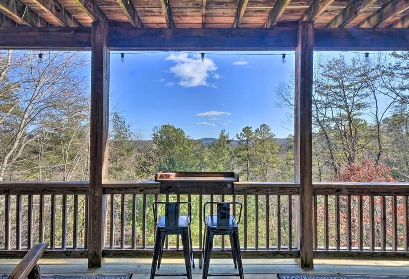 Lakemont Mountain Cabin W/ Game Room & Hot Tub!