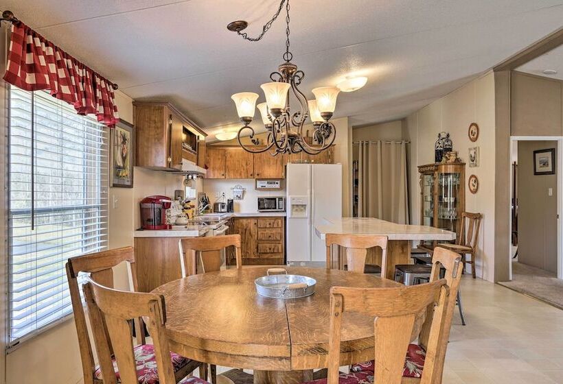 Lakeside Escape W/ Dock   Fish, Hike & Explore!