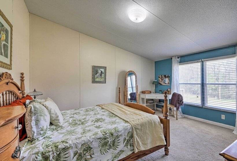 Lakeside Escape W/ Dock   Fish, Hike & Explore!