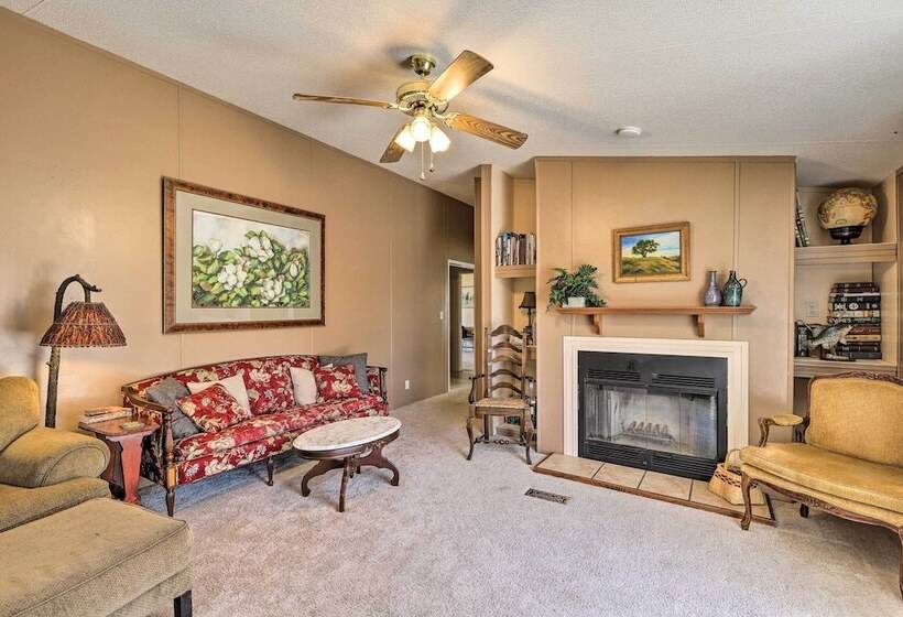 Lakeside Escape W/ Dock   Fish, Hike & Explore!