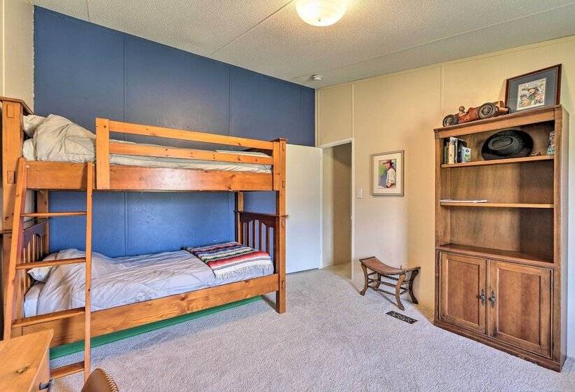 Lakeside Escape W/ Dock   Fish, Hike & Explore!