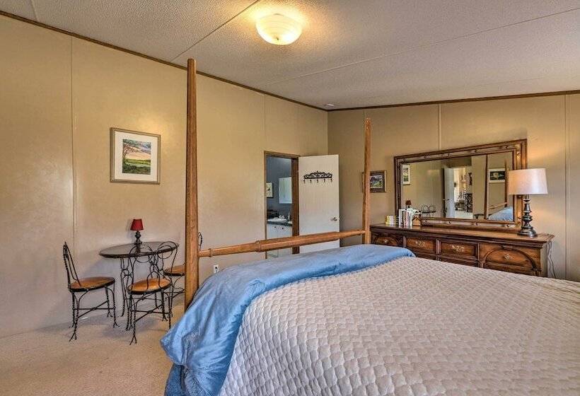 Lakeside Escape W/ Dock   Fish, Hike & Explore!