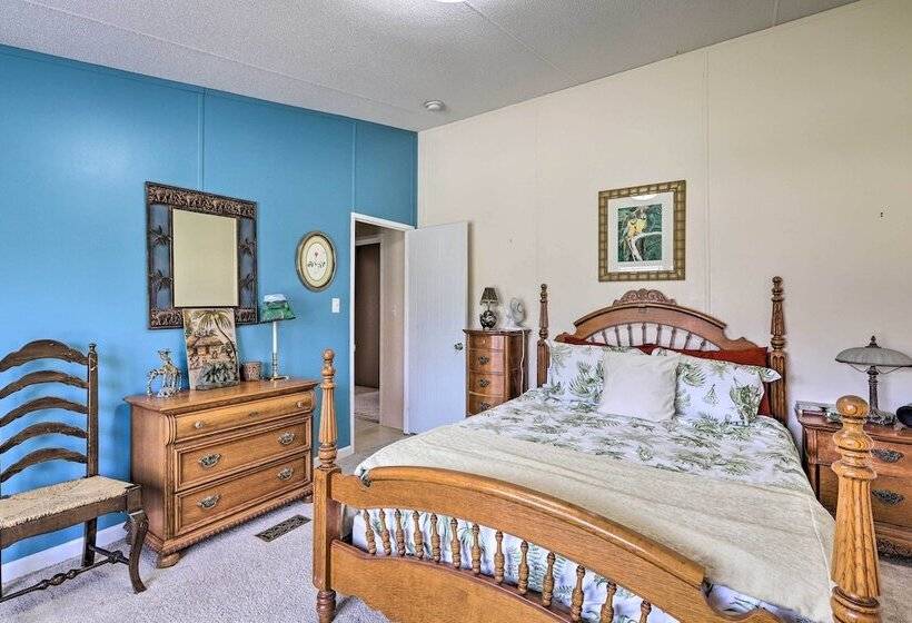 Lakeside Escape W/ Dock   Fish, Hike & Explore!