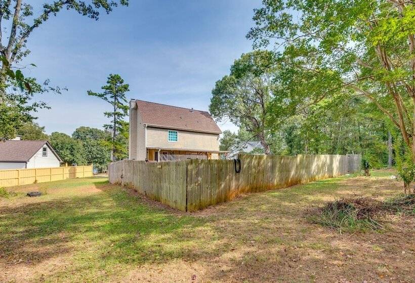 Lawrenceville Home ~ 35 Mi To Downtown Atlanta!