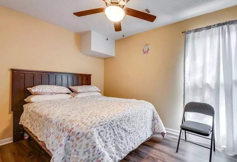 Lawrenceville Home ~ 35 Mi To Downtown Atlanta!