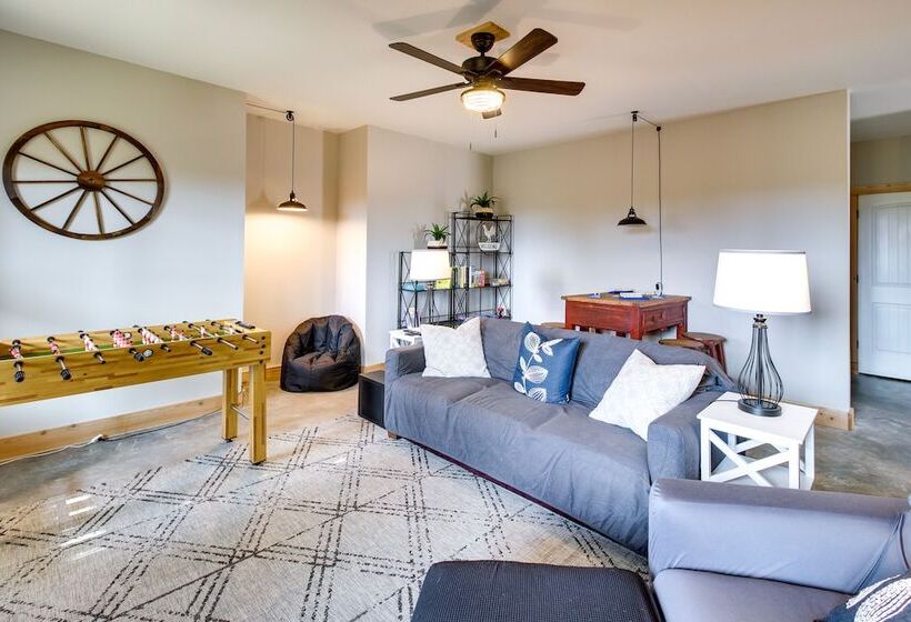 Mtn View Cottage W/ Hot Tub: 11 Mi To Dtwn Ellijay