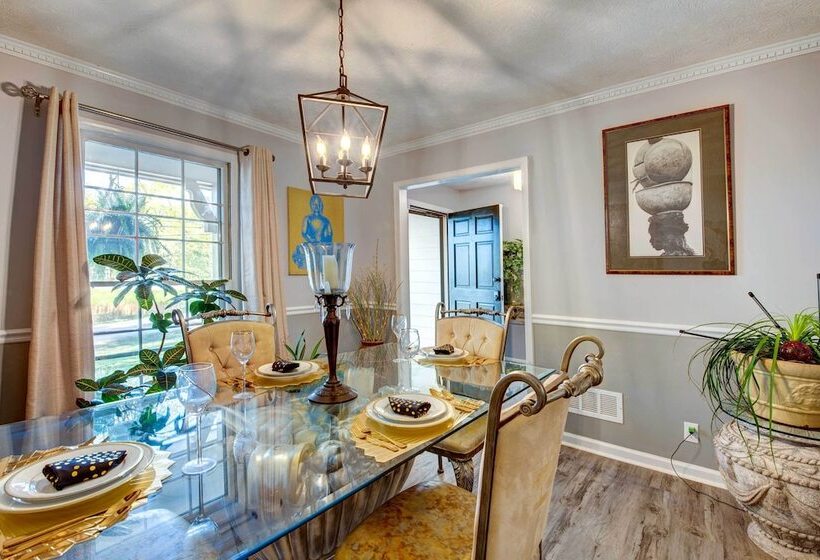 Lush Covington Home W/ Patio ~ 32 Mi To Atlanta!