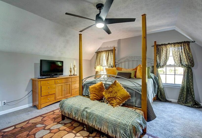 Lush Covington Home W/ Patio ~ 32 Mi To Atlanta!