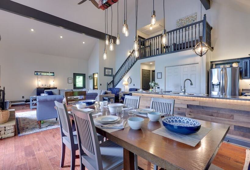 Luxe Blairsville Cabin W/ Game Room, Near Hikes