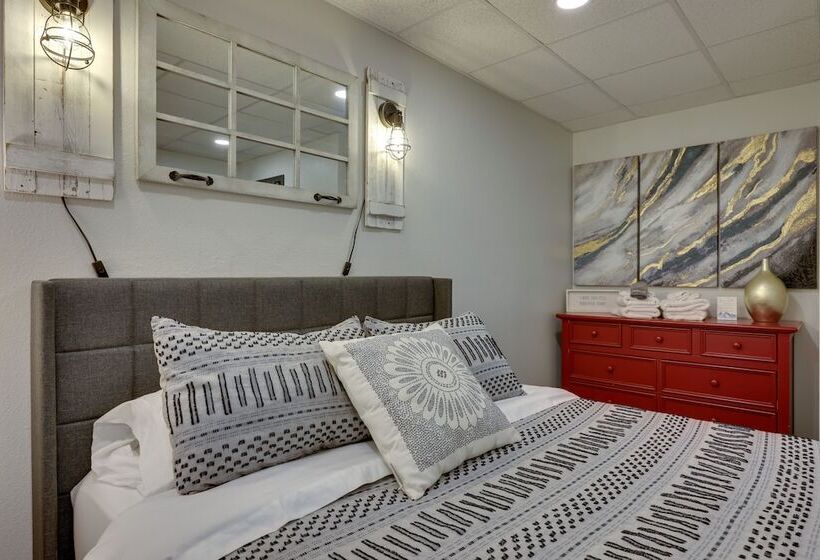 Luxe Blairsville Cabin W/ Game Room, Near Hikes