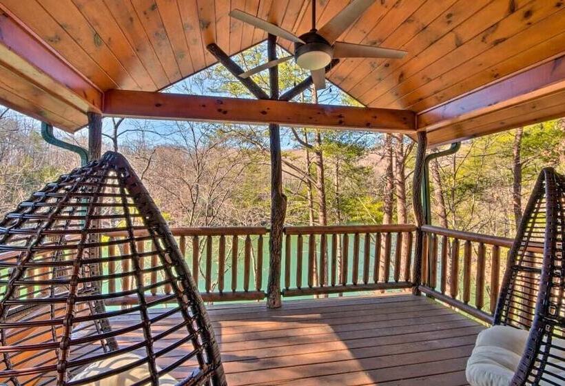 Cherry Lake Lodge W/ Hot Tub, Fire Pit & Game Room