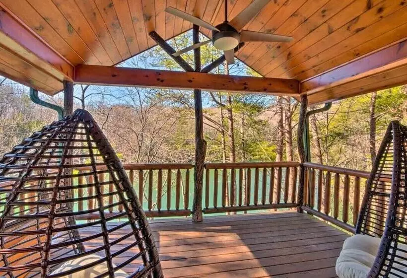 Cherry Lake Lodge W/ Hot Tub, Fire Pit & Game Room