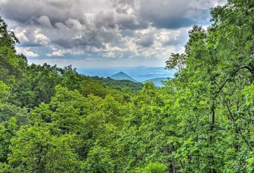 Luxe Jasper Cabin W/ Deck + Blue Ridge Mtn Views!