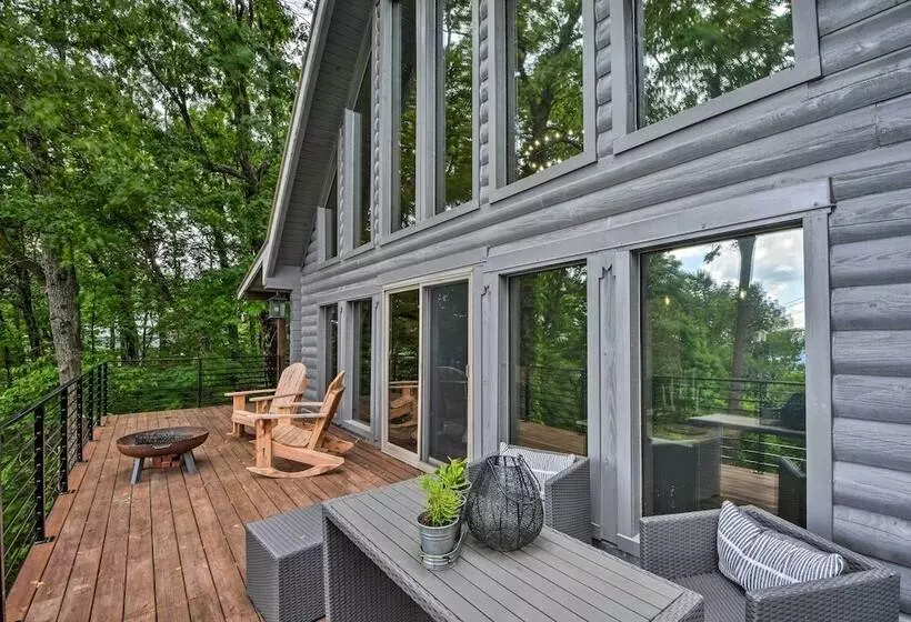 Luxe Jasper Cabin W/ Deck + Blue Ridge Mtn Views!