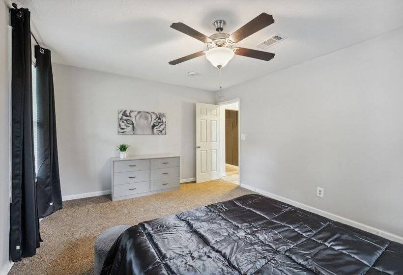 Macon Cottage W/ Porch 2 Mi To Downtown!