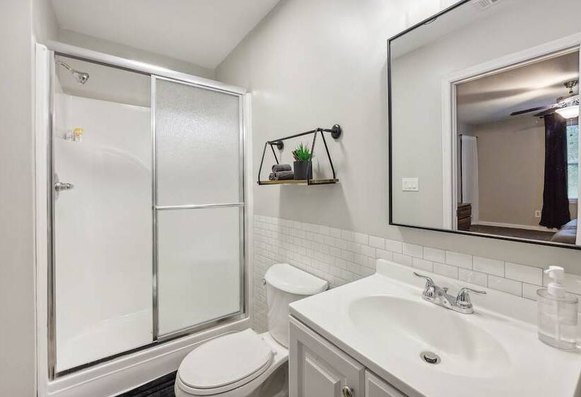 Macon Cottage W/ Porch 2 Mi To Downtown!