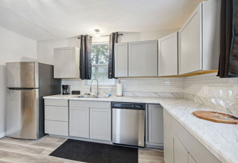 Macon Cottage W/ Porch 2 Mi To Downtown!