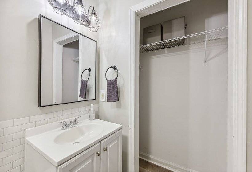 Macon Cottage W/ Porch 2 Mi To Downtown!